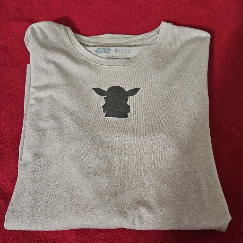 Figs Star Wars/Mandalorian Long Sleeve